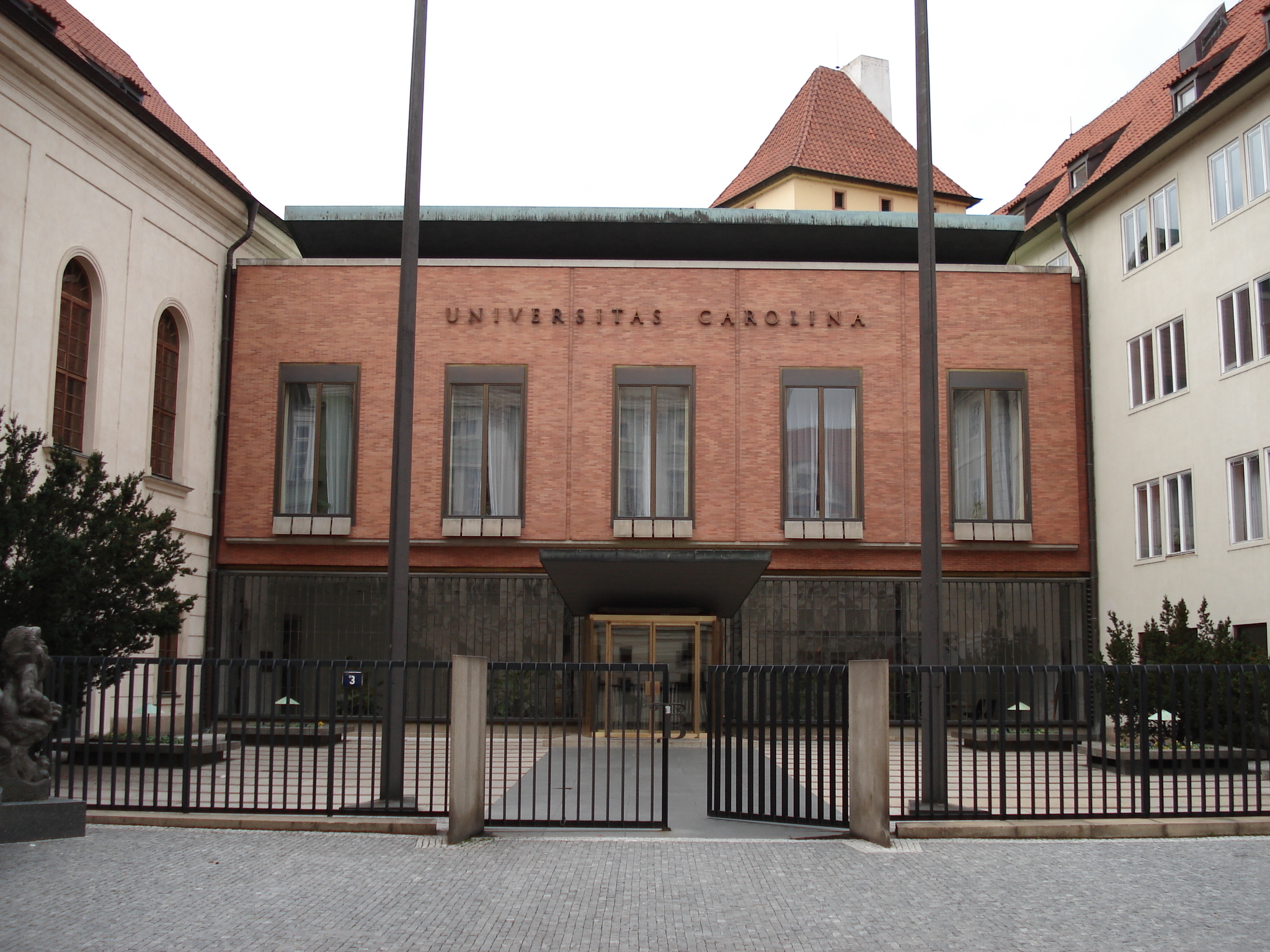 Praqada Karl Universitetinin binası